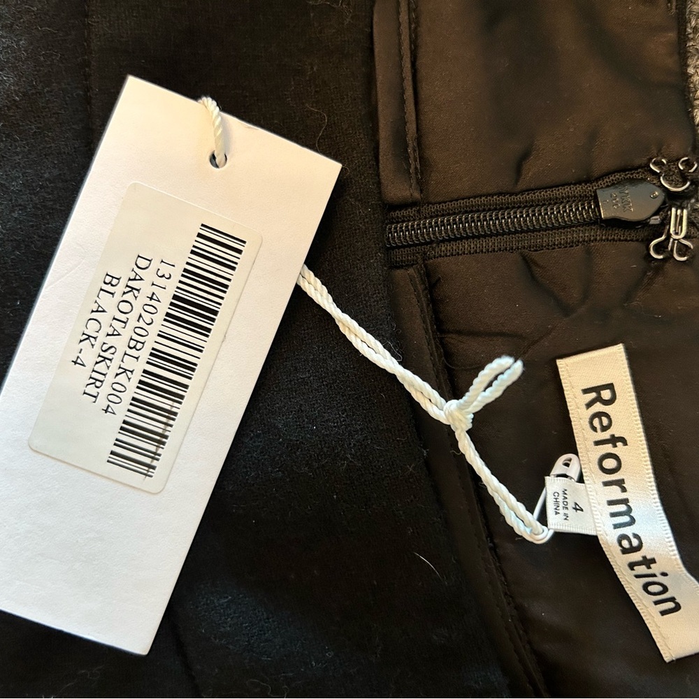 NWT Reformation Dakota Wool Skirt, Black, size 4 - Picture 6 of 8